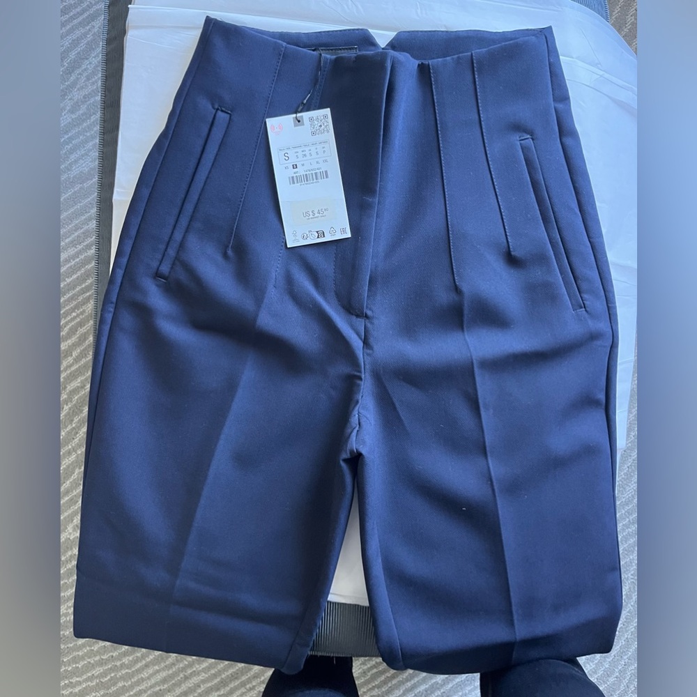 NEW WITH TAGS ZARA HIGH RISE PANTS - ELASTAN.